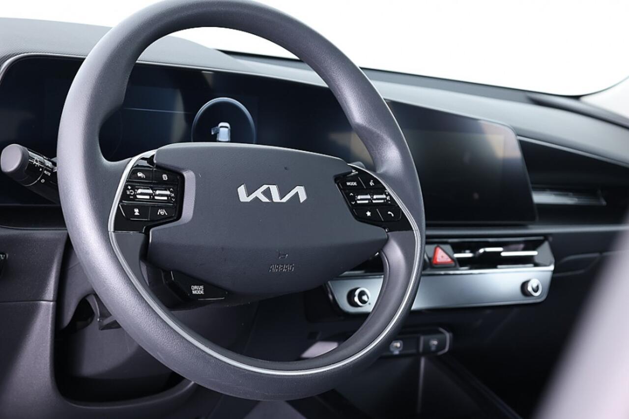 KIA e-Niro Light Edition 64.8 kWh | NAVI | AIRCO-ECC