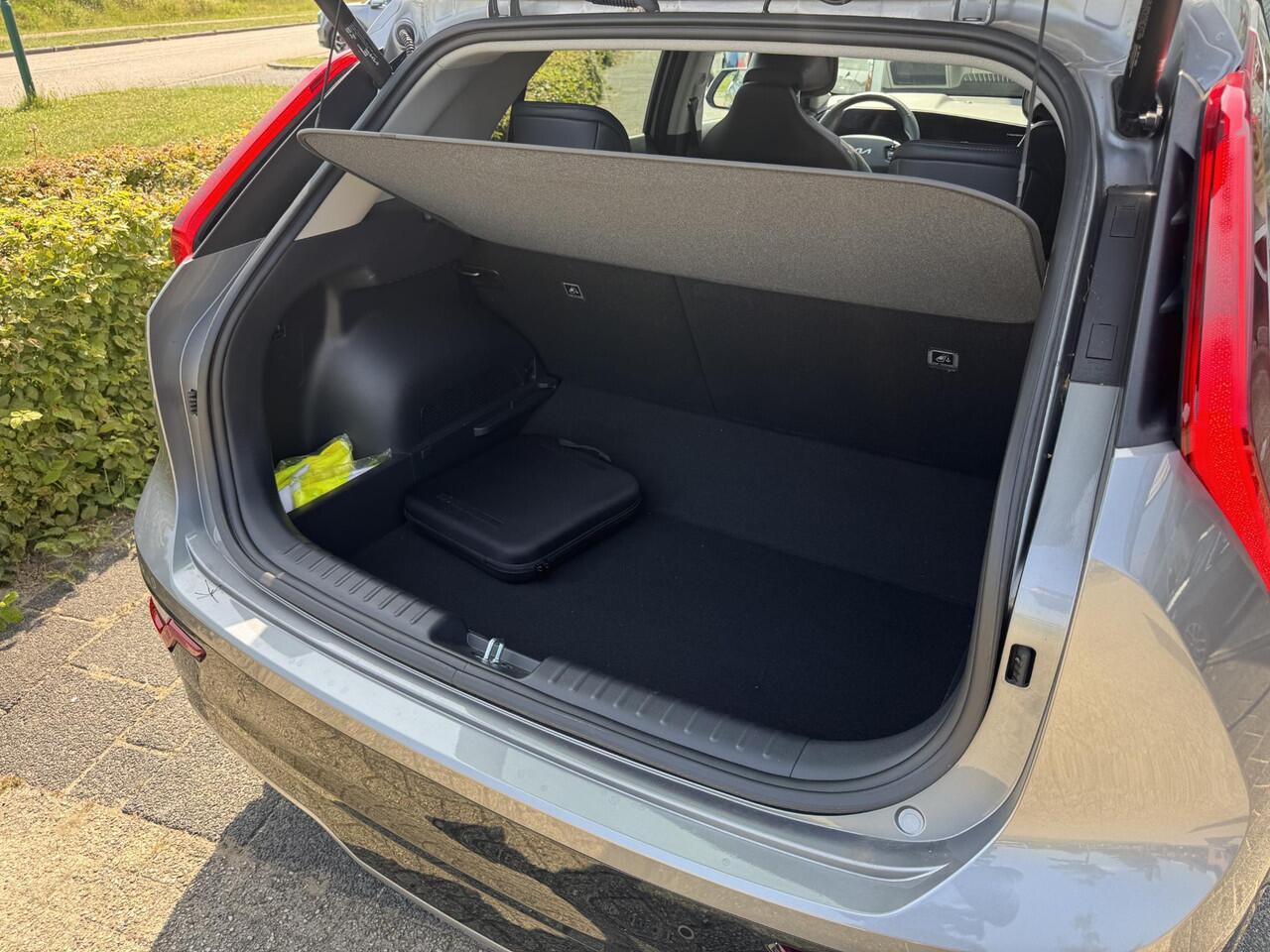 KIA e-Niro EV ExecutiveLine 64.8 kWh , Super complete uitvoering, Stoel ventilatie/verwarming, Elektrische verstelbare stoelen met memory, Enz...