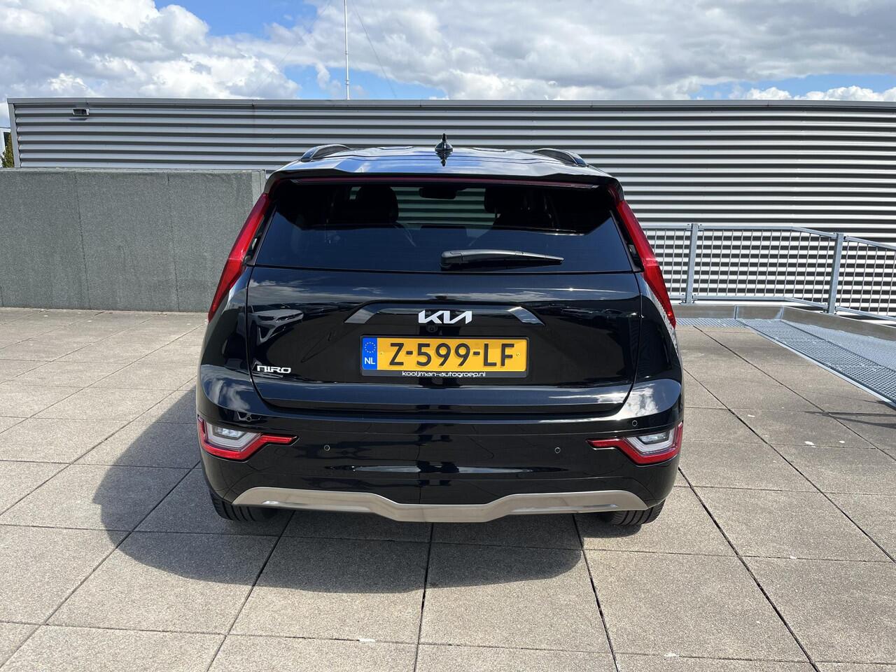 KIA e-Niro EV Edition Advanced 64.8 kWh 204 PK AUTOMAAT NAVIGATIE / LED. VERSTELBARE STOELEN / LEDER / GRATIS WINTERBANDEN