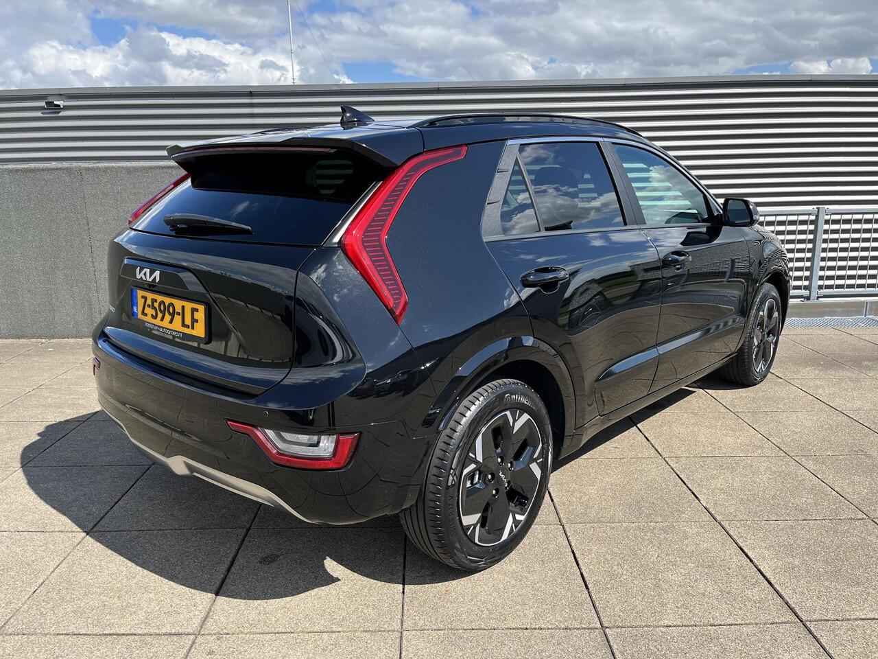 KIA e-Niro EV Edition Advanced 64.8 kWh 204 PK AUTOMAAT NAVIGATIE / LED. VERSTELBARE STOELEN / LEDER / GRATIS WINTERBANDEN