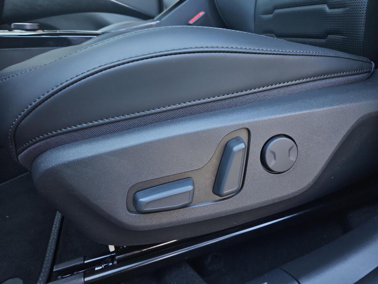 KIA e-Niro EV Edition Advanced 64.8 kWh | Automaat | Stoel & Stuurverwarming | Navi | Camera | Cruise | Sensoren |