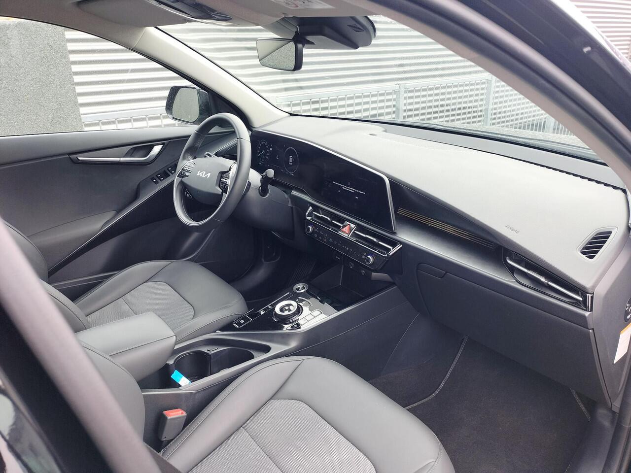 KIA e-Niro EV DynamicLine 64.8 kWh GRATIS WINTERBANDEN Navigatie / Camera /