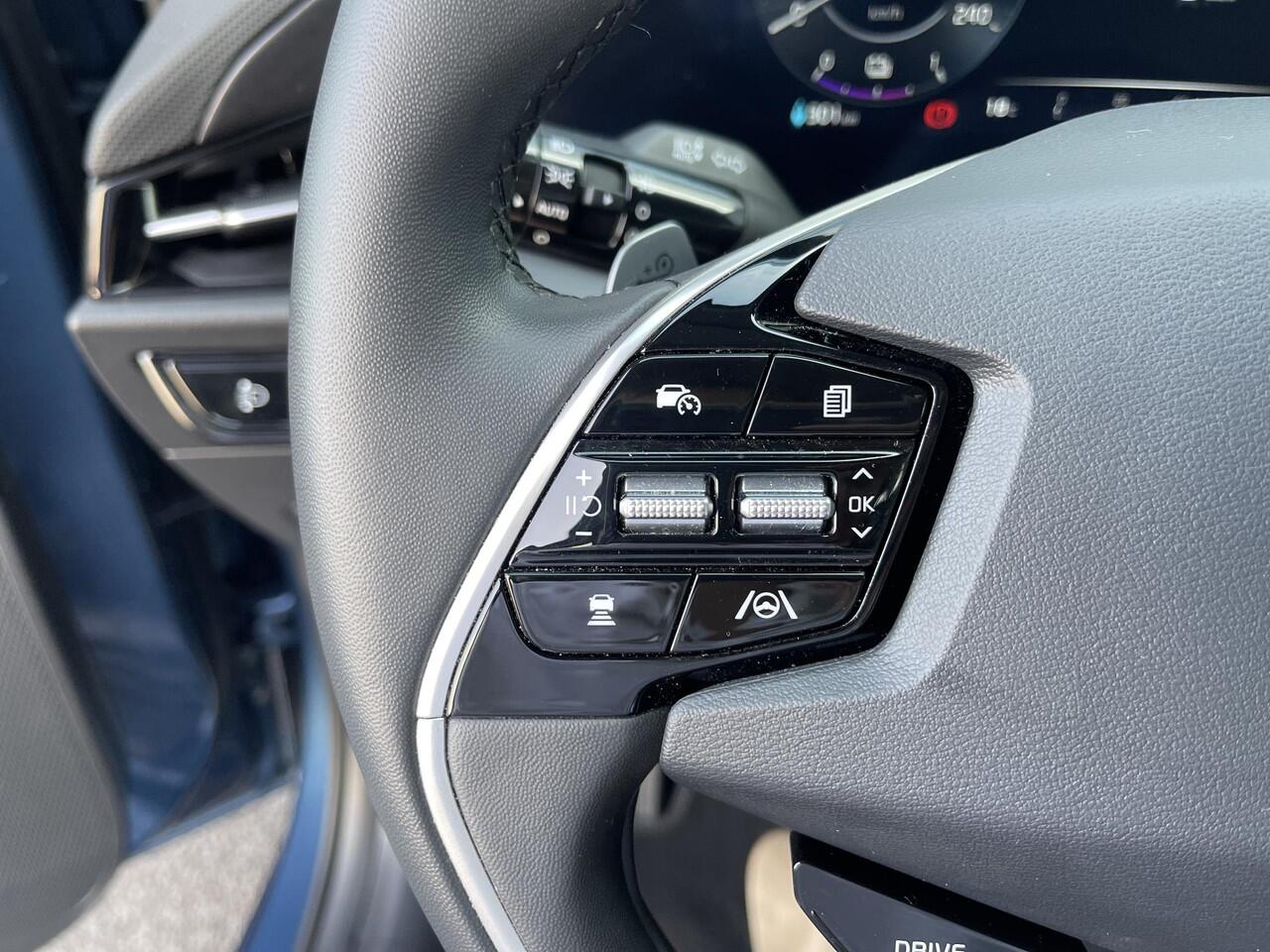 KIA e-Niro EV DynamicLine 64.8 kWh Navigatie | Climate control | Adaptieve Cruise controle | Achteruitrijcamera | Rijstrook assist | Keyless