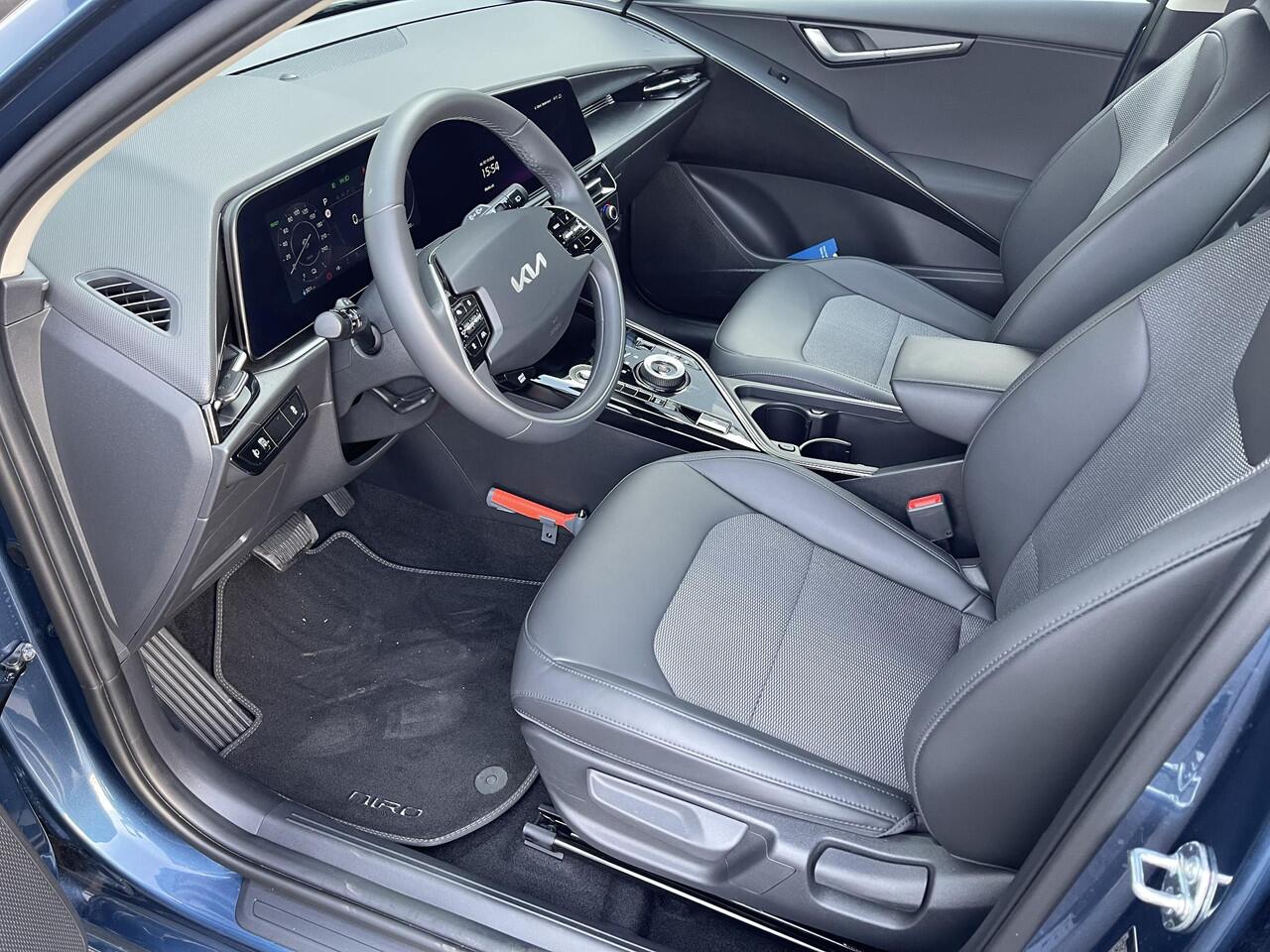 KIA e-Niro EV DynamicLine 64.8 kWh Navigatie | Climate control | Adaptieve Cruise controle | Achteruitrijcamera | Rijstrook assist | Keyless