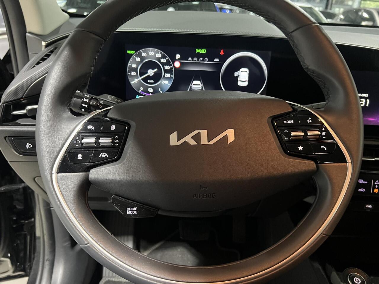 KIA e-Niro EV DynamicLine 64.8 kWh achteruitrijcamera, Apple Carplay/Android Auto, cruise control adaptief.