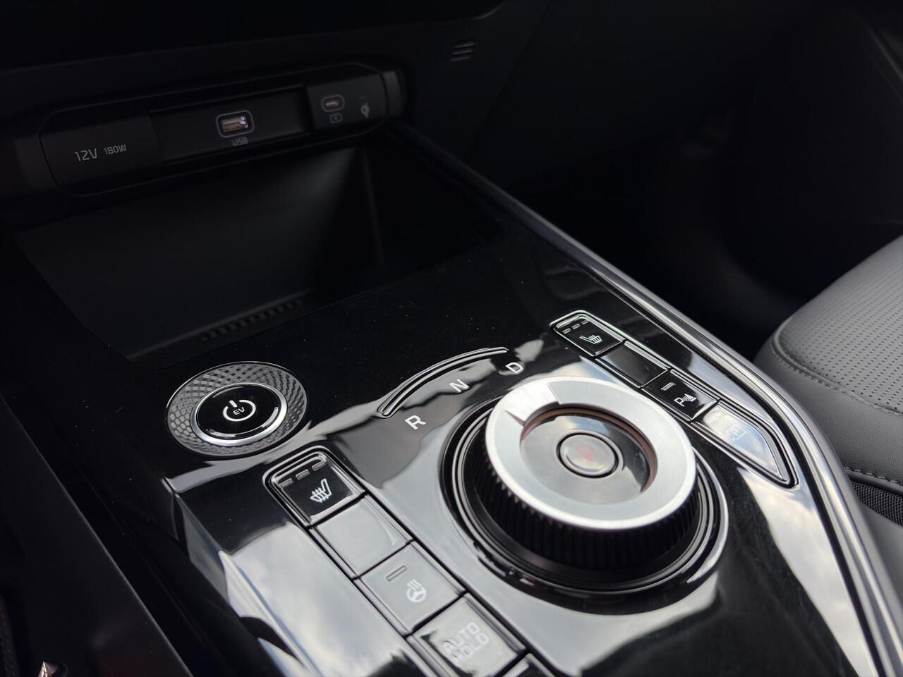 KIA e-Niro EV Edition Advanced 64.8 kWh | Automaat | Stoel & Stuurverwarming | Navi | Camera | Cruise | Sensoren |