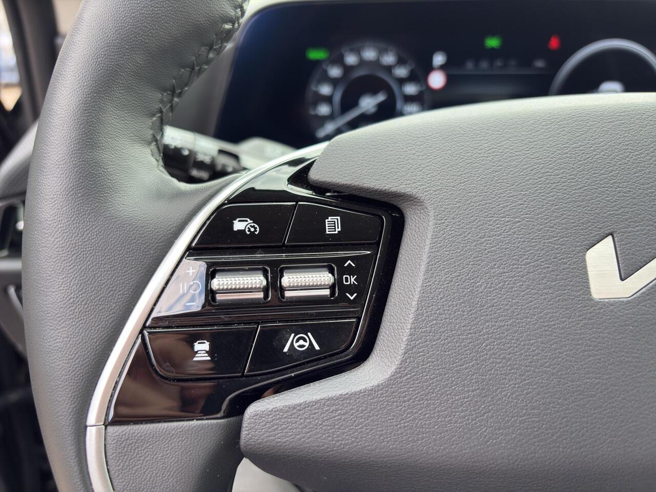 KIA e-Niro EV Edition Advanced 64.8 kWh | Automaat | Stoel & Stuurverwarming | Navi | Camera | Cruise | Sensoren |