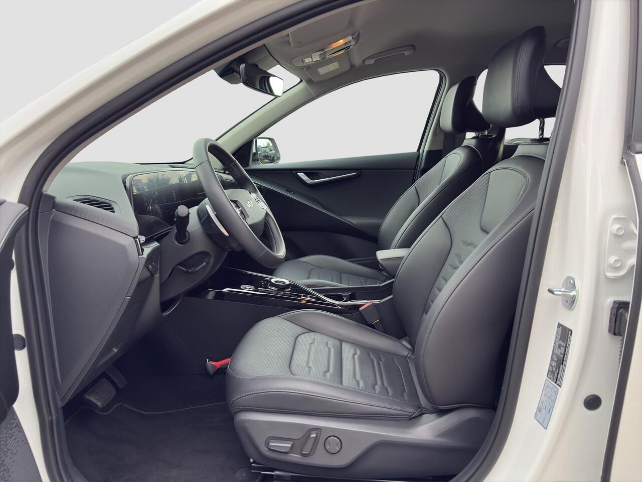 KIA e-Niro EV Edition Advanced 64.8 kWh | Automaat | Stoel & Stuurverwarming | Navi | Camera | Cruise | Sensoren |