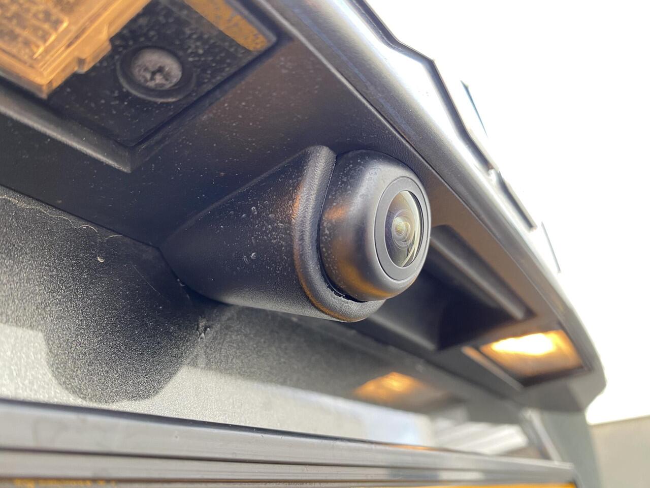 KIA e-Niro EV DynamicLine 64.8 kWh navigatie Apple CarPlay/Android Auto, NL-AUTO! parkeersensoren v&a, achteruitrij camera, adaptieve cruise control, BTW-auto