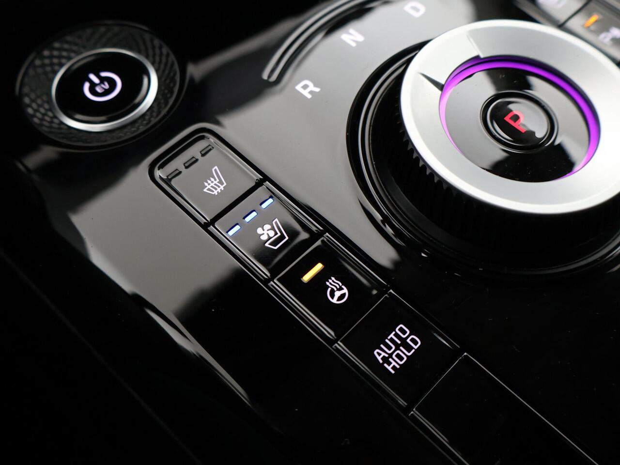 KIA e-Niro EV EXECUTIVE 64.8 kWh *5.677 KM* + LEDER | STOELVENTILATIE | HEAD-UP | HARMAN/KARDON | STOELVERW. V+A