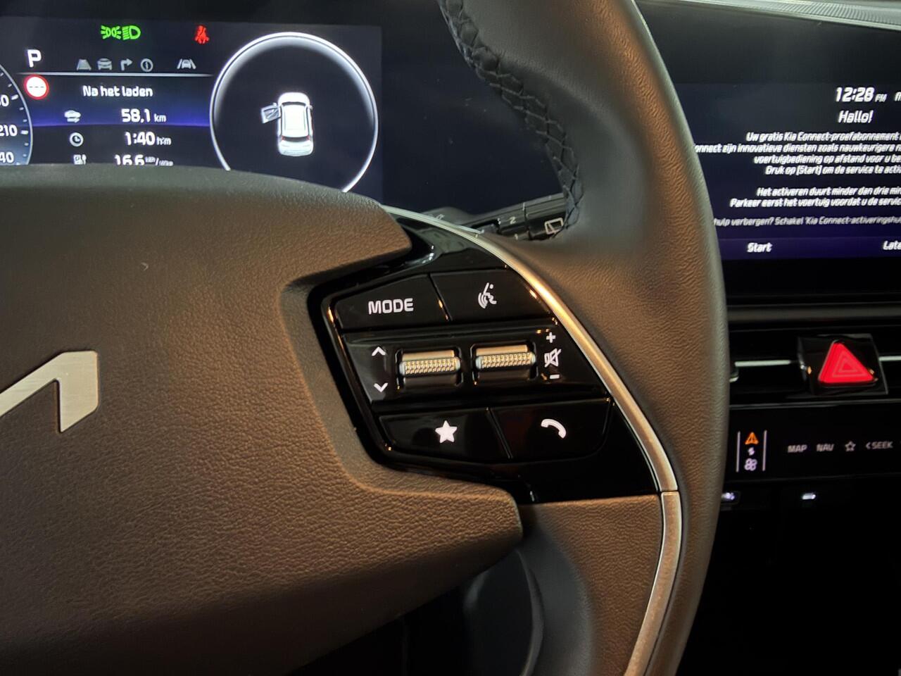 KIA e-Niro EV DynamicLine 64.8 kWh achteruitrijcamera, Apple Carplay/Android Auto, cruise control adaptief.