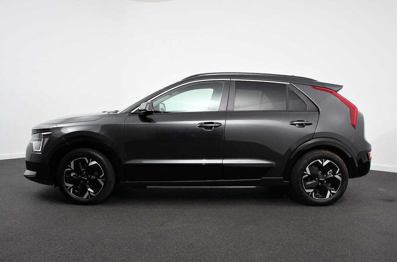 KIA e-Niro EV DynamicPlusLine 64.8 kWh Navigatie Half Leder Schuif-kantel dak Electrisch bedienbare achterklep DAB Led Camera Extra Getint Glas Lichtmetalen Velgen