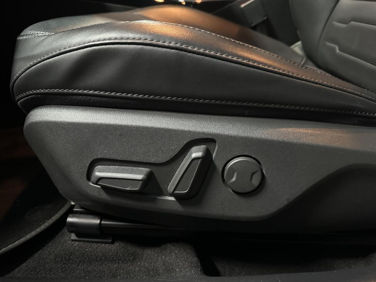 KIA e-Niro EV Edition Advanced 64.8 kWh NL auto, 1e eigenaar, Dealeronderhouden, zeer luxe