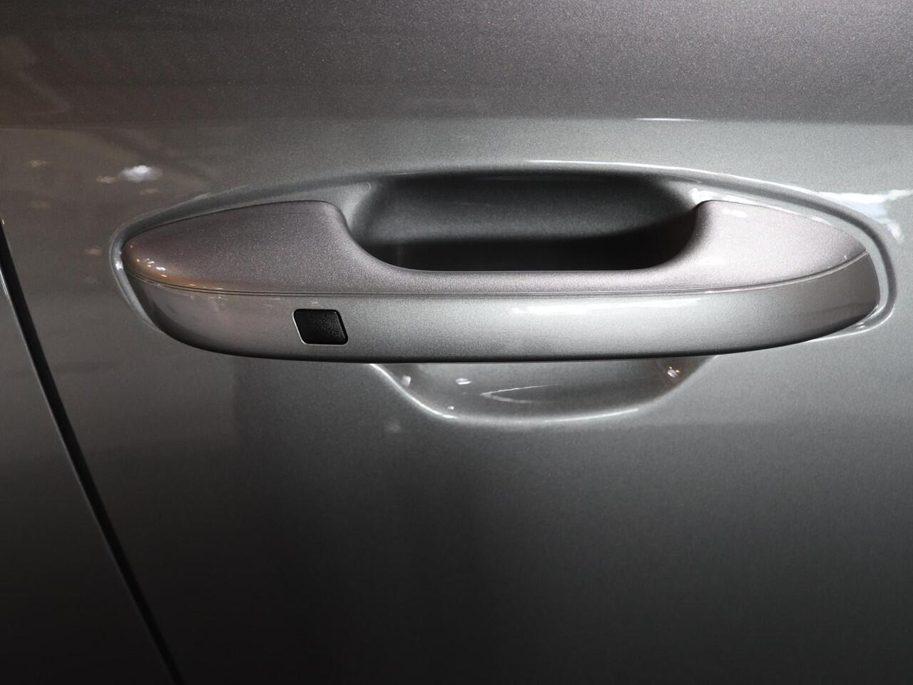 KIA e-Niro EV Plus Advanced 64.8 kWh Kia Niro EV Plus Advanced Elektromotor 150kW (A)