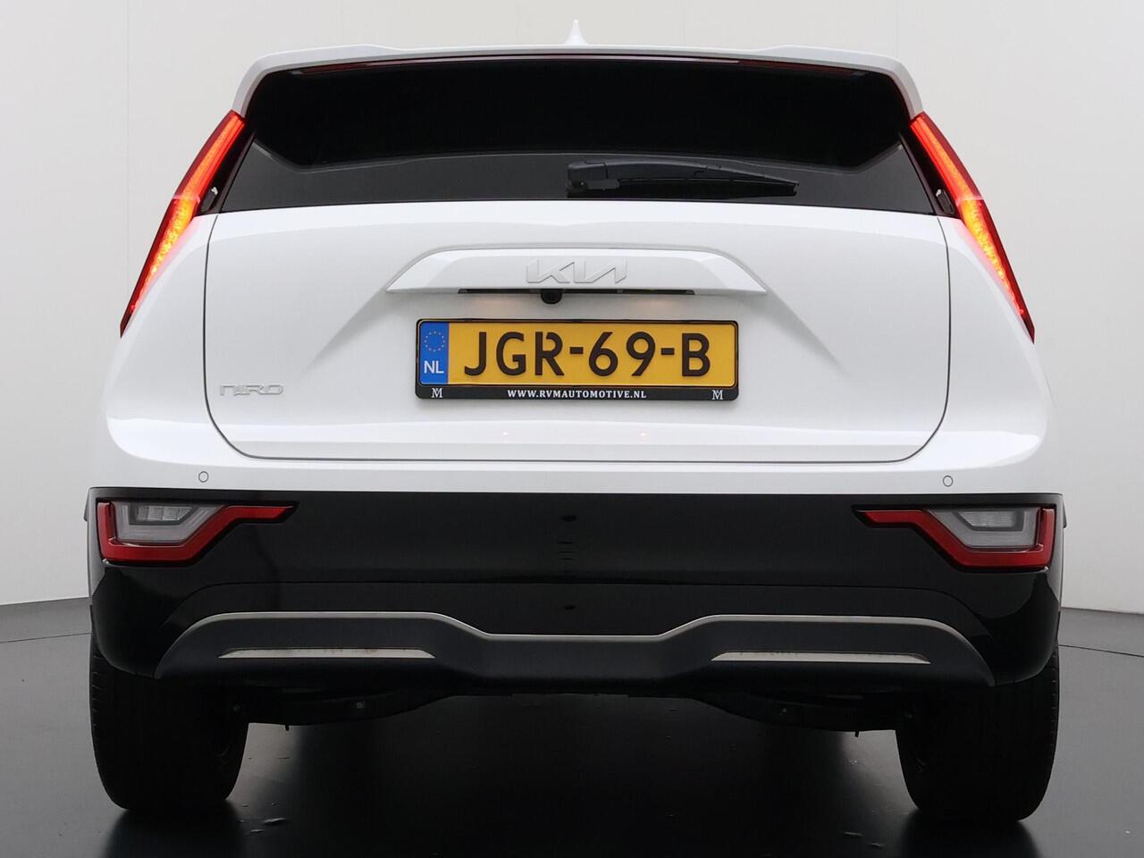 KIA e-Niro EV E-Niro Business 64kWh | BETREFT NIEUWE AUTO | VOLLEDIGE KIA GARANTIE VAN TOEPASSING| CAMERA| STOEL/ STUURVERWARMING| ADAP. CRUISE