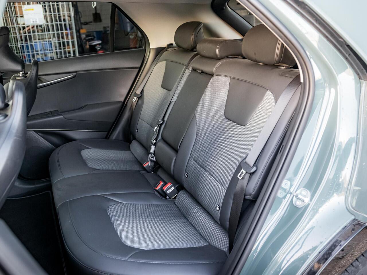 KIA e-Niro EV Light Advanced 64.8 kWh l Stoel Stuur Verwarming l Camera l Navigatie l SOH 99,4 % l