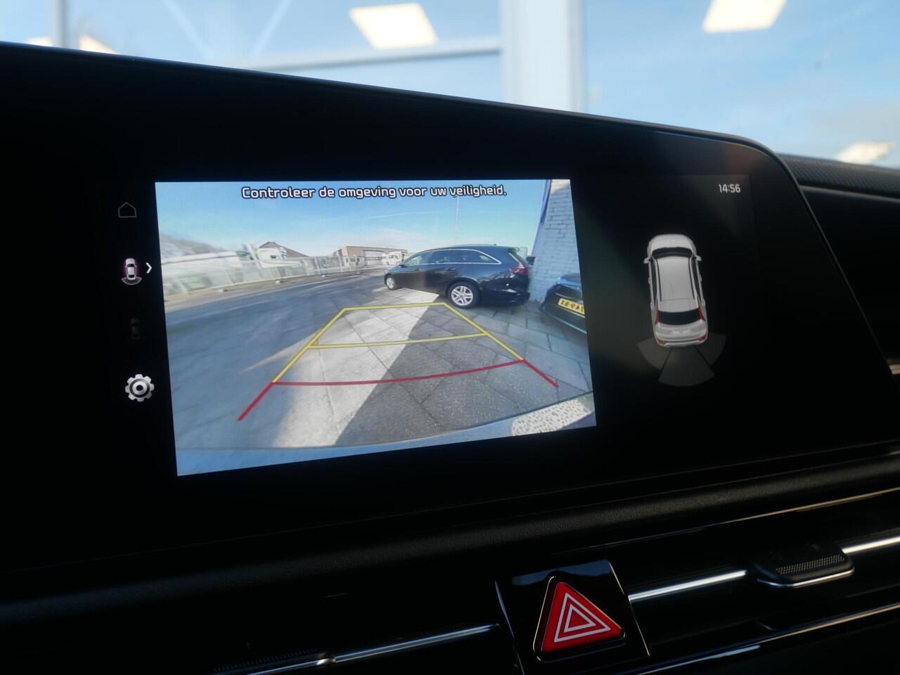 KIA e-Niro EV Light 64.8 kWh | Voorverwarming | Navigatie | Achteruitrijcamera | Airco | Cruise control Adaptieve |