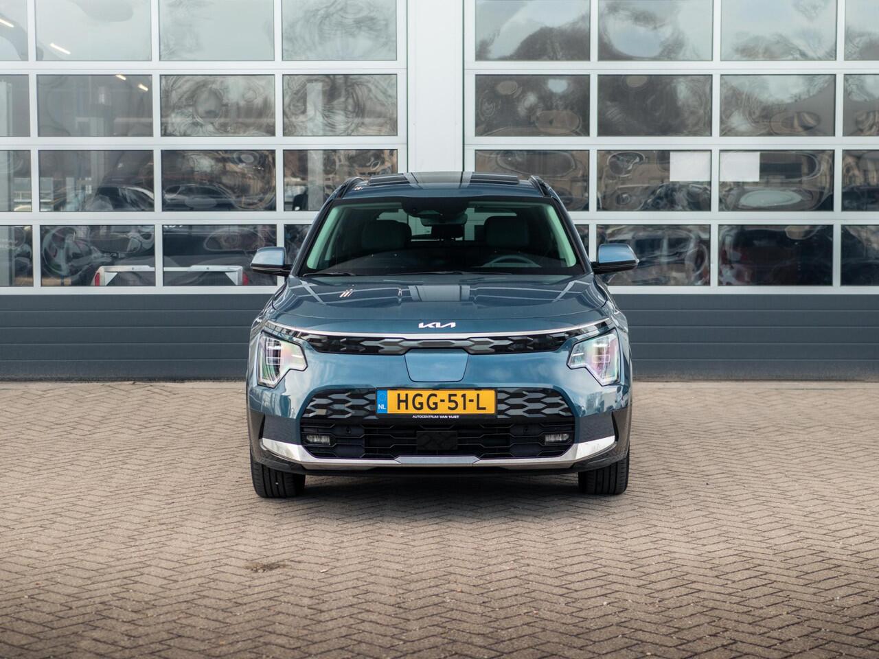 KIA e-Niro EV Plus 64.8 kWh l Lederlook bekleding l Stoelverwarming l El. verstelbare stoelen l