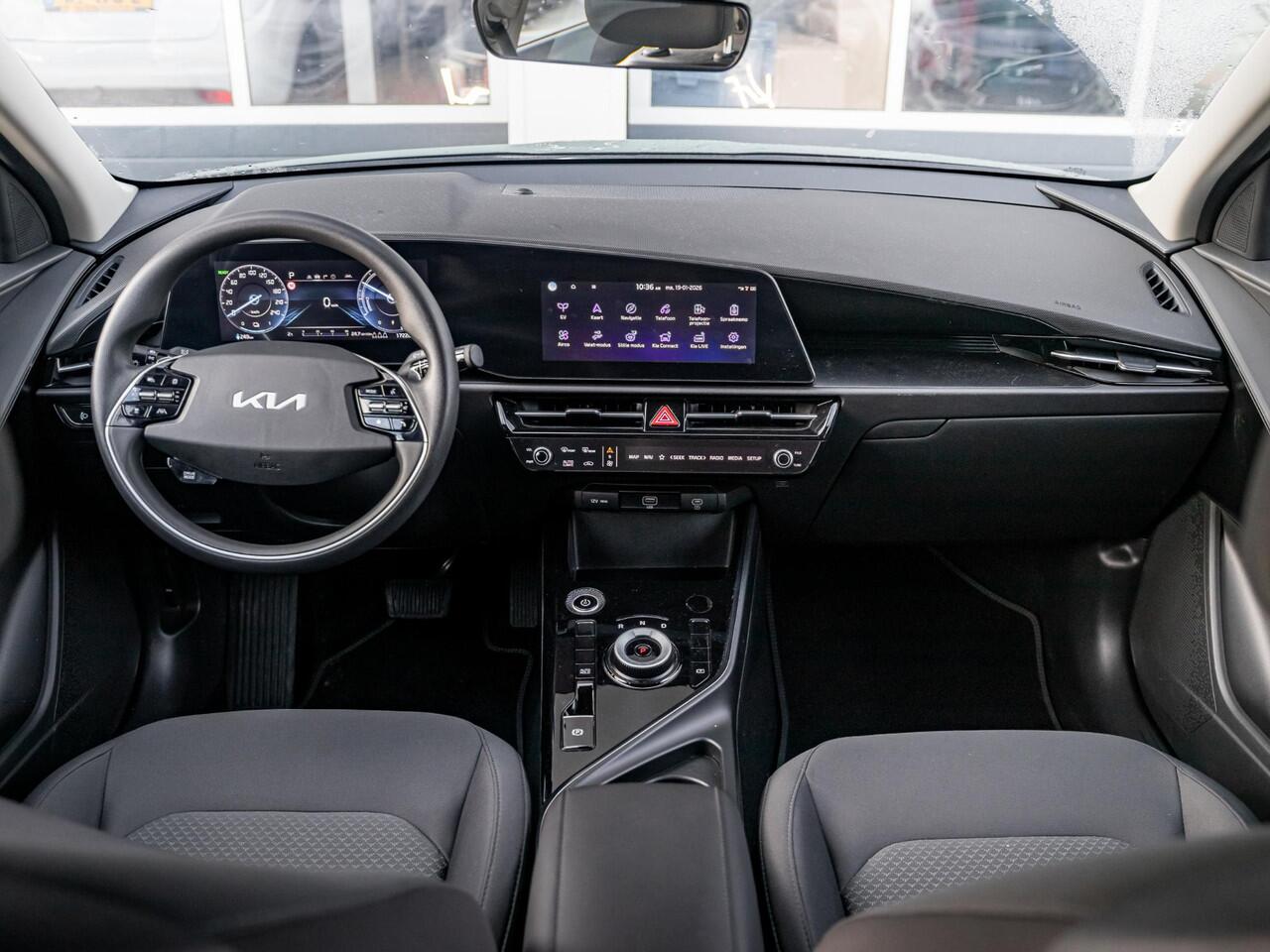 KIA e-Niro EV Light 64.8 kWh Navigatie l Airco l