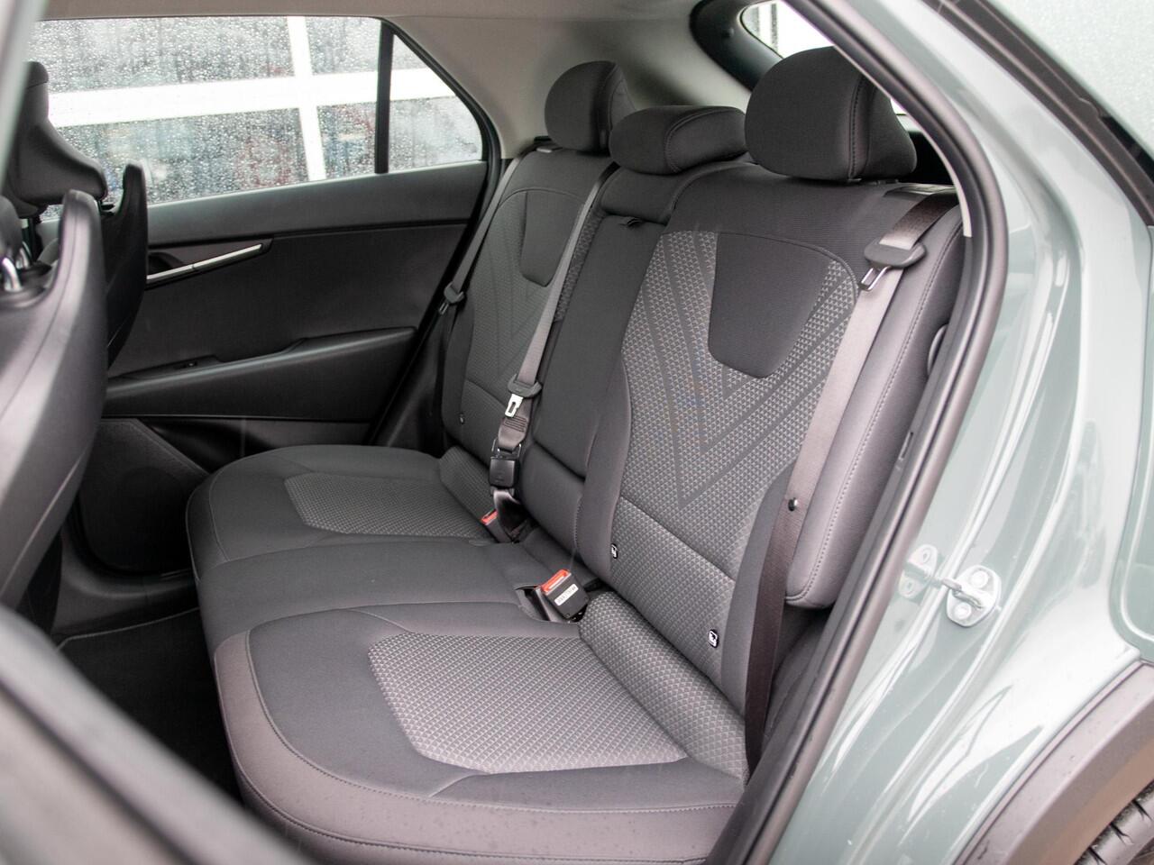 KIA e-Niro EV Light 64.8 kWh l navigatie l Apple car play android auto l