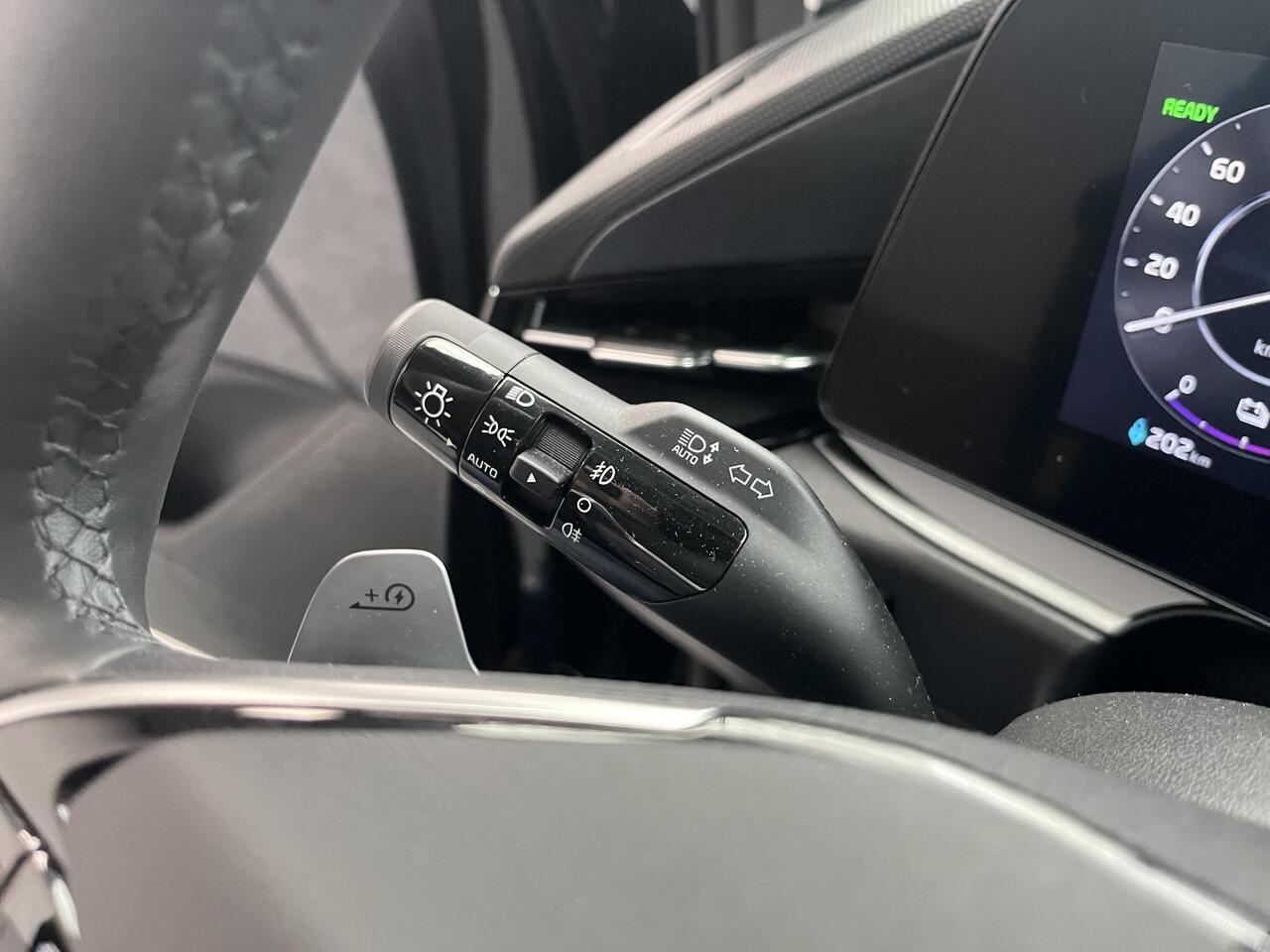 KIA e-Niro EV Air 64.8 kWh , Adaptieve cruisecontrol, Stoel en Stuurverwarming, Dodehoekdetectie, Keyless Entry, Achteruitrij Camera