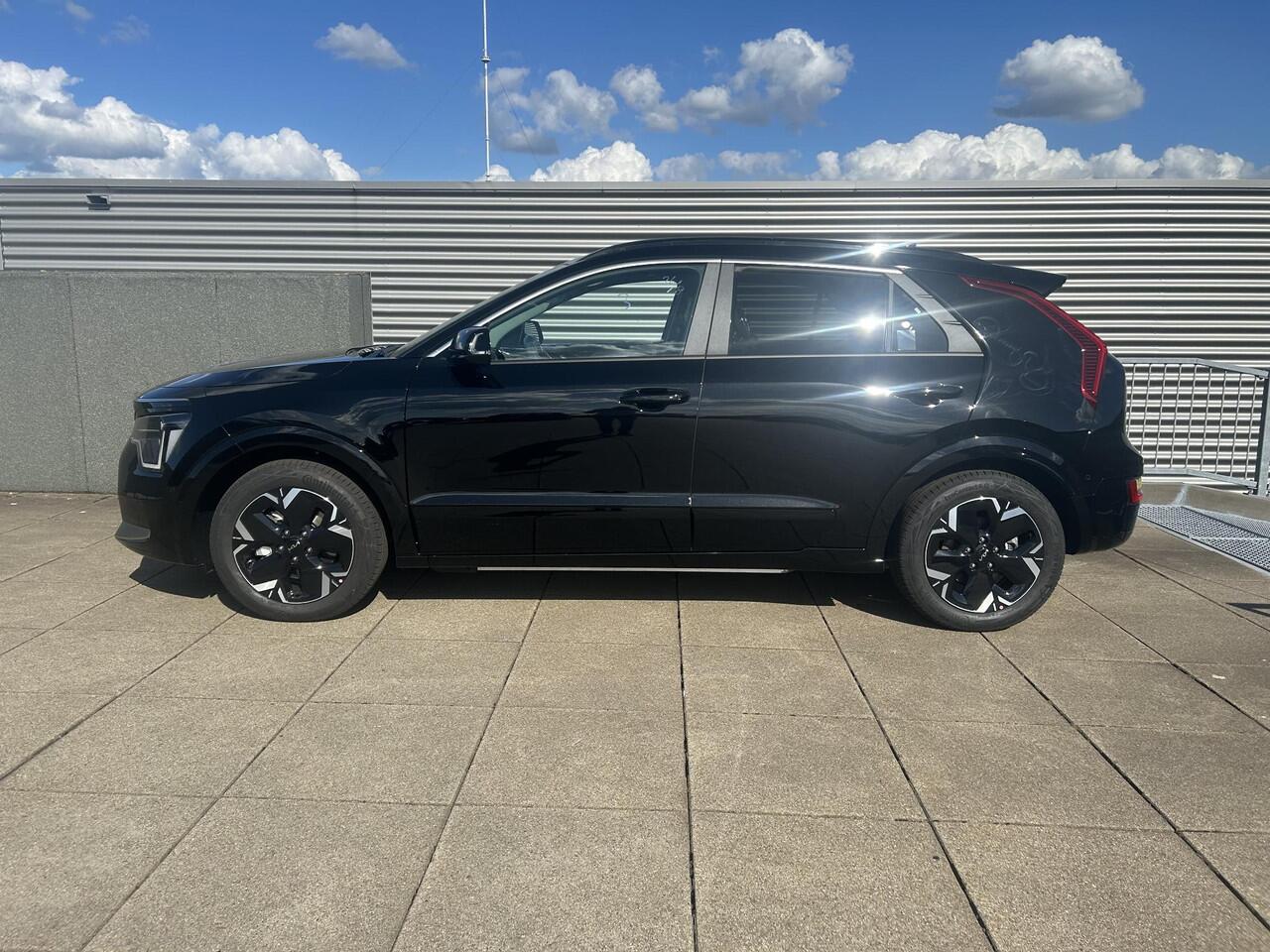 KIA e-Niro EV Plus Advanced 64.8 kWh ACHTERUITRIJCAMERA / LED / NAVIGATIE / KEYLESS