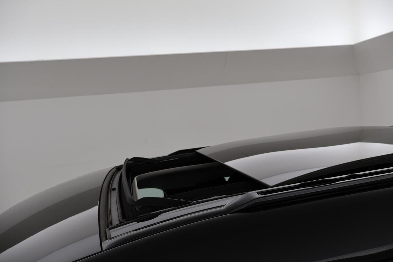 Land Rover DEFENDER 2.0 D240 110 GRIJS KENTEKEN + PANORAMADAK | 360 CAMERA | WEGKL. TREKHAAK | MERIDIAN | LUCHTVERING