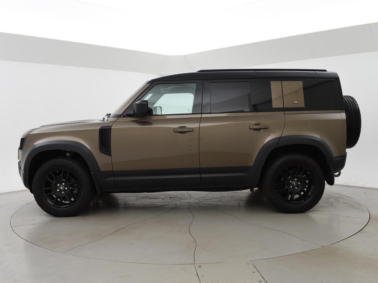 Land Rover DEFENDER 2.0 D240 110 GRIJS KENTEKEN + PANORAMADAK | 360 CAMERA | WEGKL. TREKHAAK | MERIDIAN | LUCHTVERING