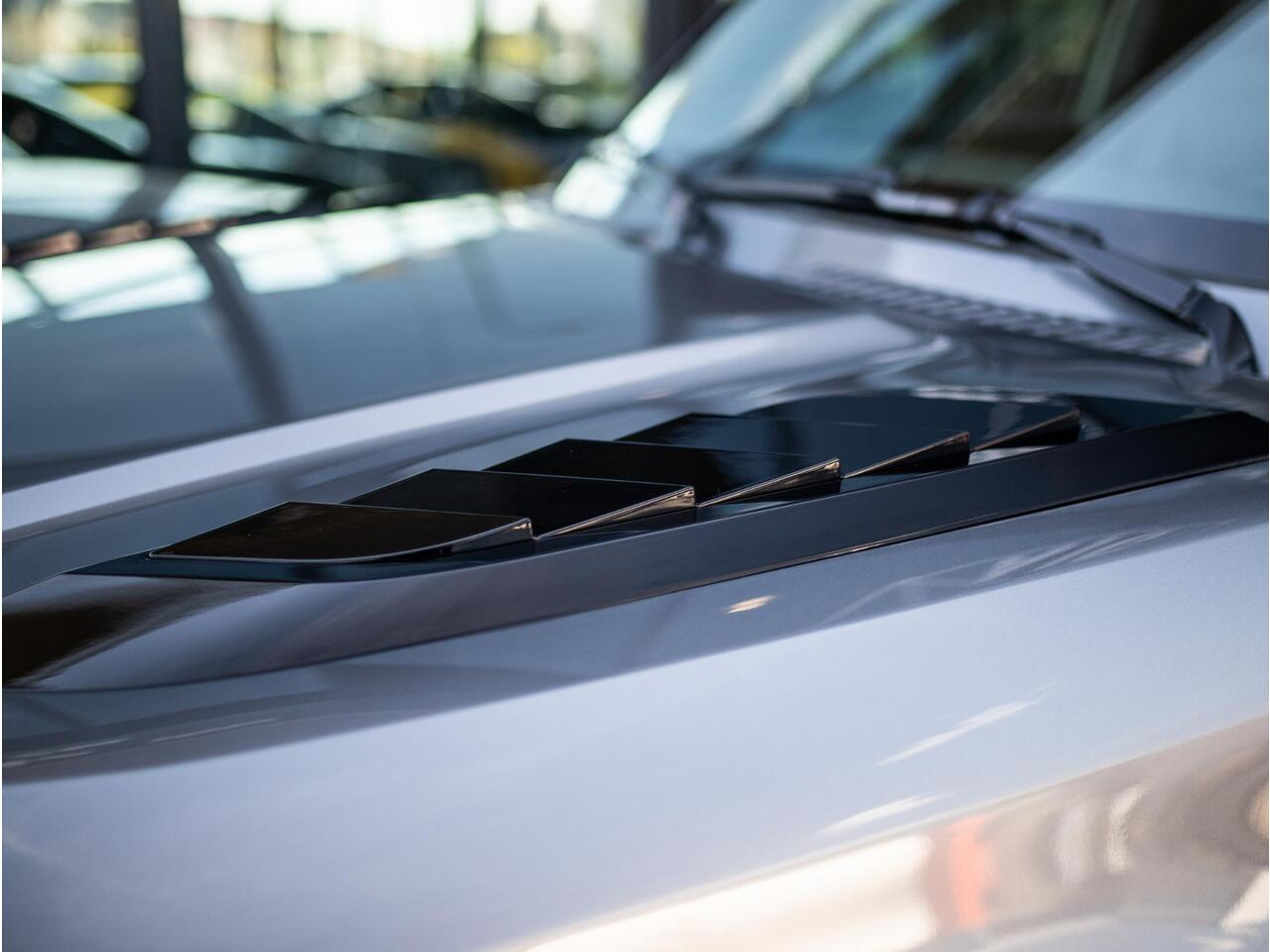 Land Rover DEFENDER 110 2.0 D200 110 HSE X-Dynamic | Luchtvering | Meridian | Leder | 360° Camera | Keyless | 23"