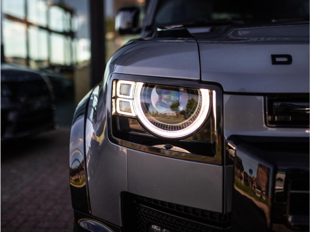 Land Rover DEFENDER 110 2.0 D200 110 HSE X-Dynamic | Luchtvering | Meridian | Leder | 360° Camera | Keyless | 23"