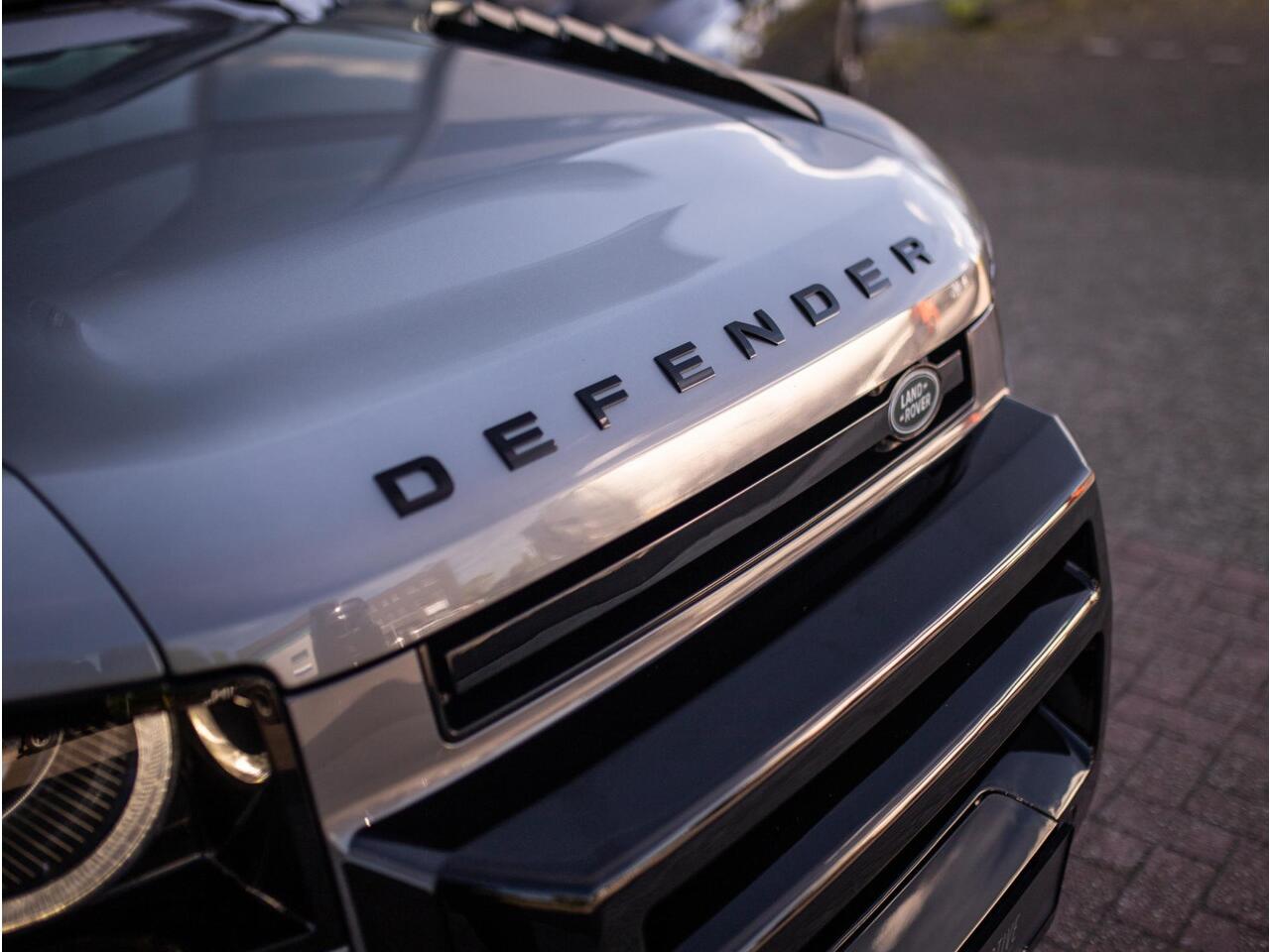 Land Rover DEFENDER 110 2.0 D200 110 HSE X-Dynamic | Luchtvering | Meridian | Leder | 360° Camera | Keyless | 23"