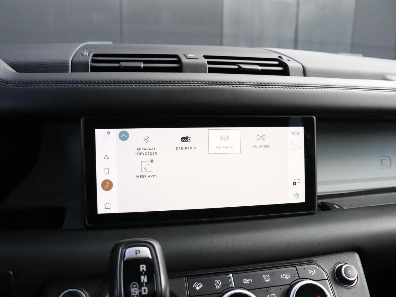 Land Rover DEFENDER 2.0 D240 110 HSE | GRIJS KENTEKEN | LEDER | MERIDIAN | TREKHAAK | MEMORY | PANO | STOELVERK. | CAMERA | STOEL/STUURVERW. | CRUISE |