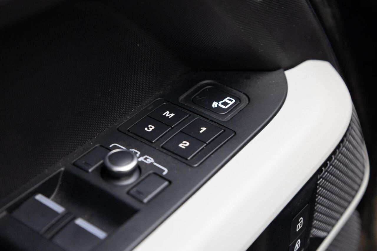 Land Rover DEFENDER 110 2.0 P400e 110 X-Dynamic HSE | Cold Climate Pack | Trekhaak |