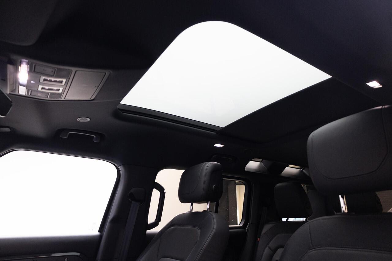 Land Rover DEFENDER 110 2.0 P400e 110 X-Dynamic HSE | Cold Climate Pack | Trekhaak |