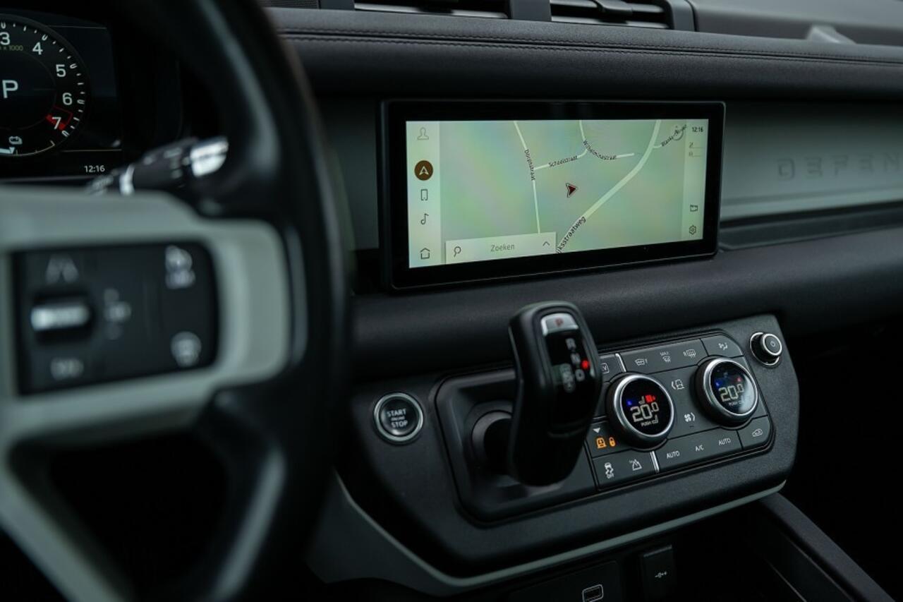 Land Rover DEFENDER 2.0 P400e 110 X-Dynamic SE | Panorama | Luchtvering | 360 ° | Ventilatie | BTW | 20 Inch |