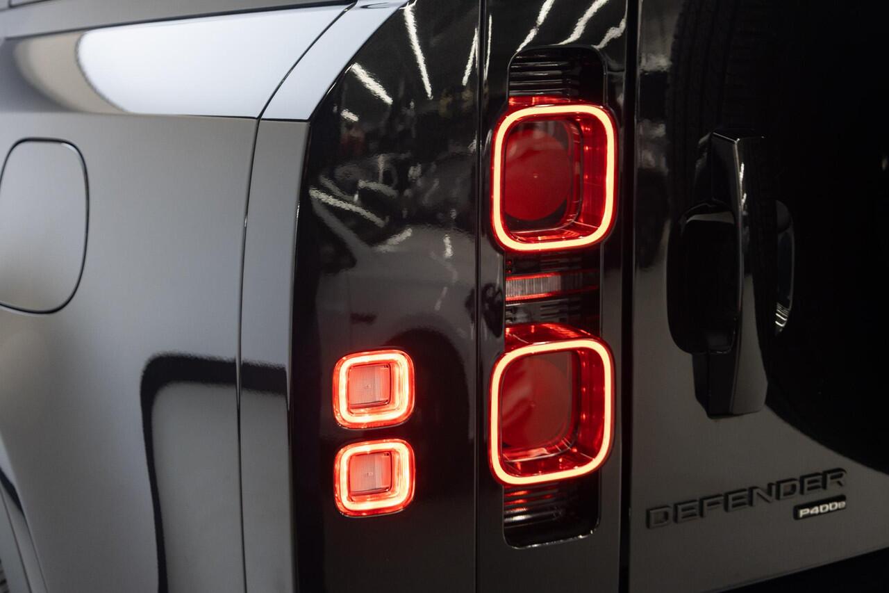 Land Rover DEFENDER 110 2.0 P400e 110 SE