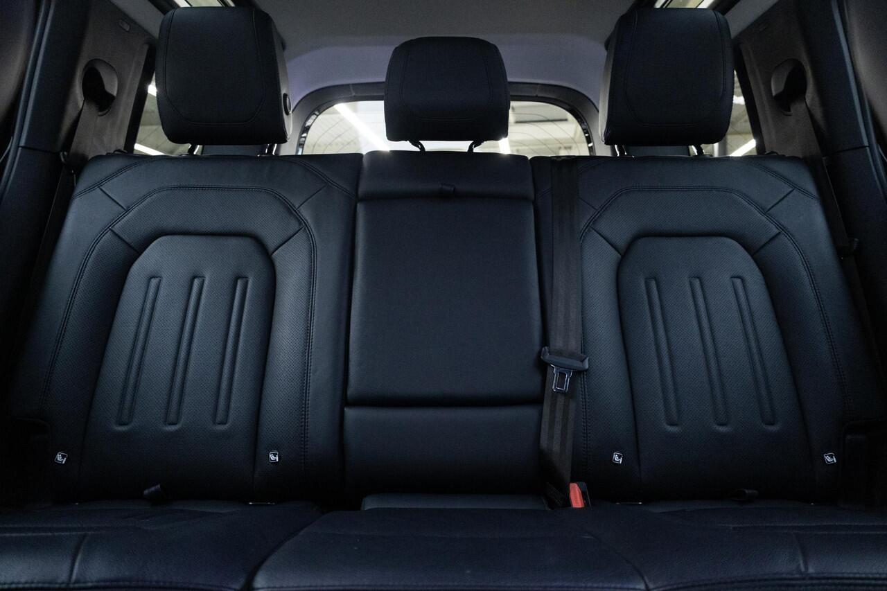 Land Rover DEFENDER 110 2.0 P400e 110 SE