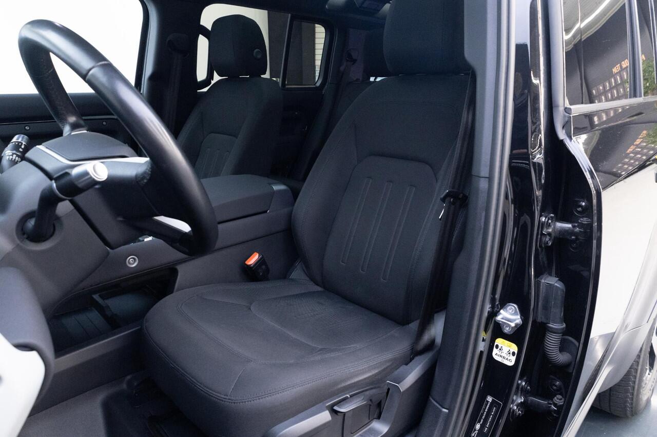 Land Rover DEFENDER 110 2.0 P400e 110 | Panoramadak | Cold Climate | Trekhaak |