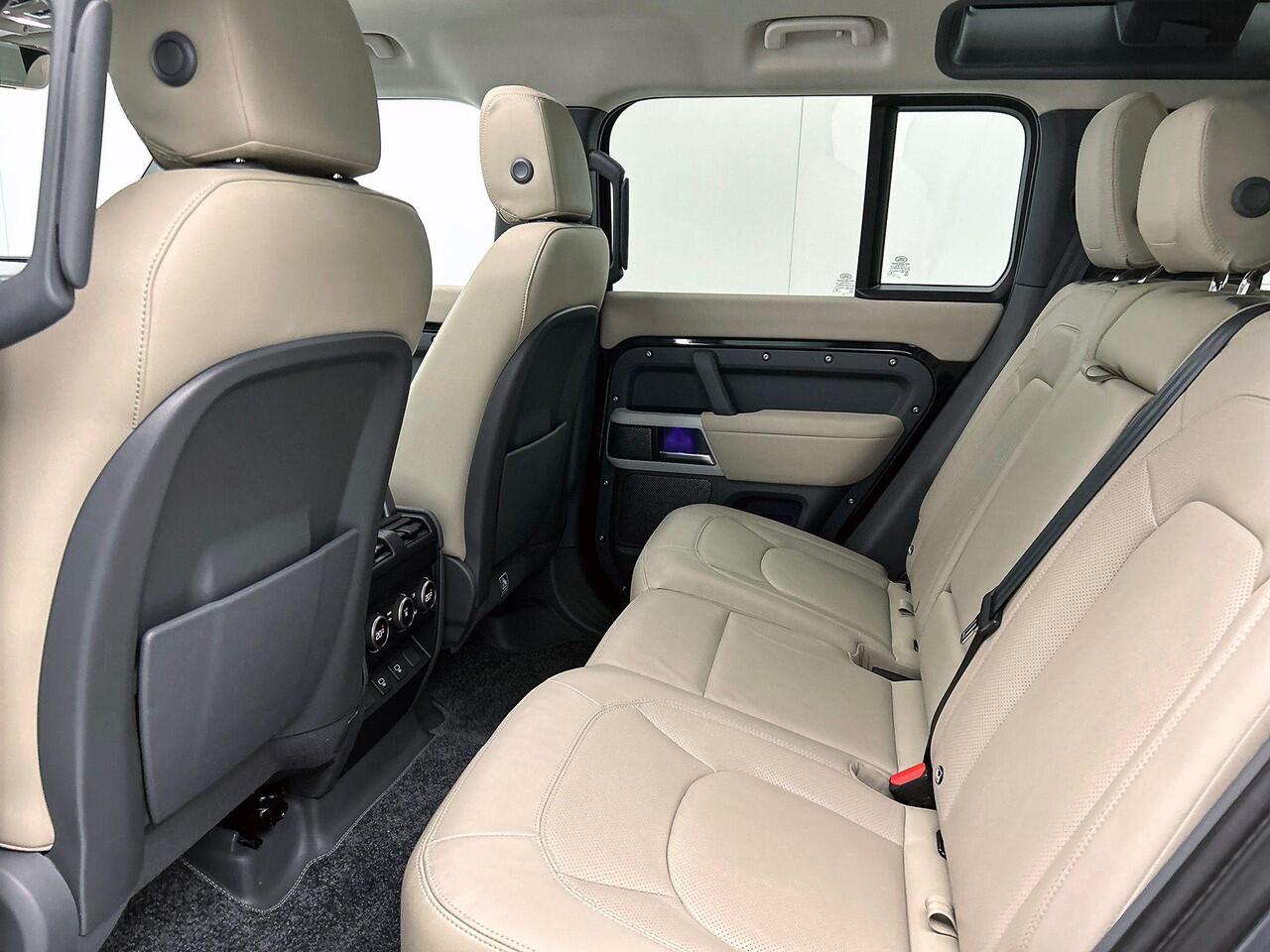 Land Rover DEFENDER 110 3.0 P400 110 XS Edition