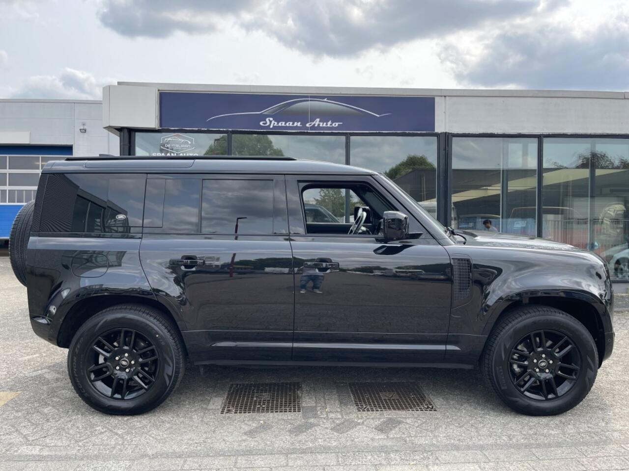 Land Rover DEFENDER 3.0 D200 110 MHEV l Grijskenteken l Leer l 3 stoelen