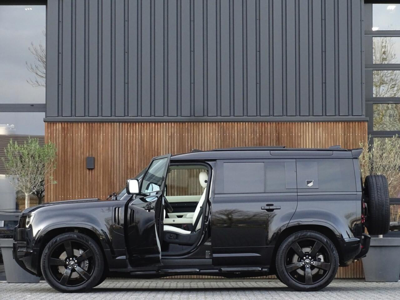 Land Rover DEFENDER 3.0 D250 110 MHEV X-Dynamic HSE Heritage Custom / grijs kenteken