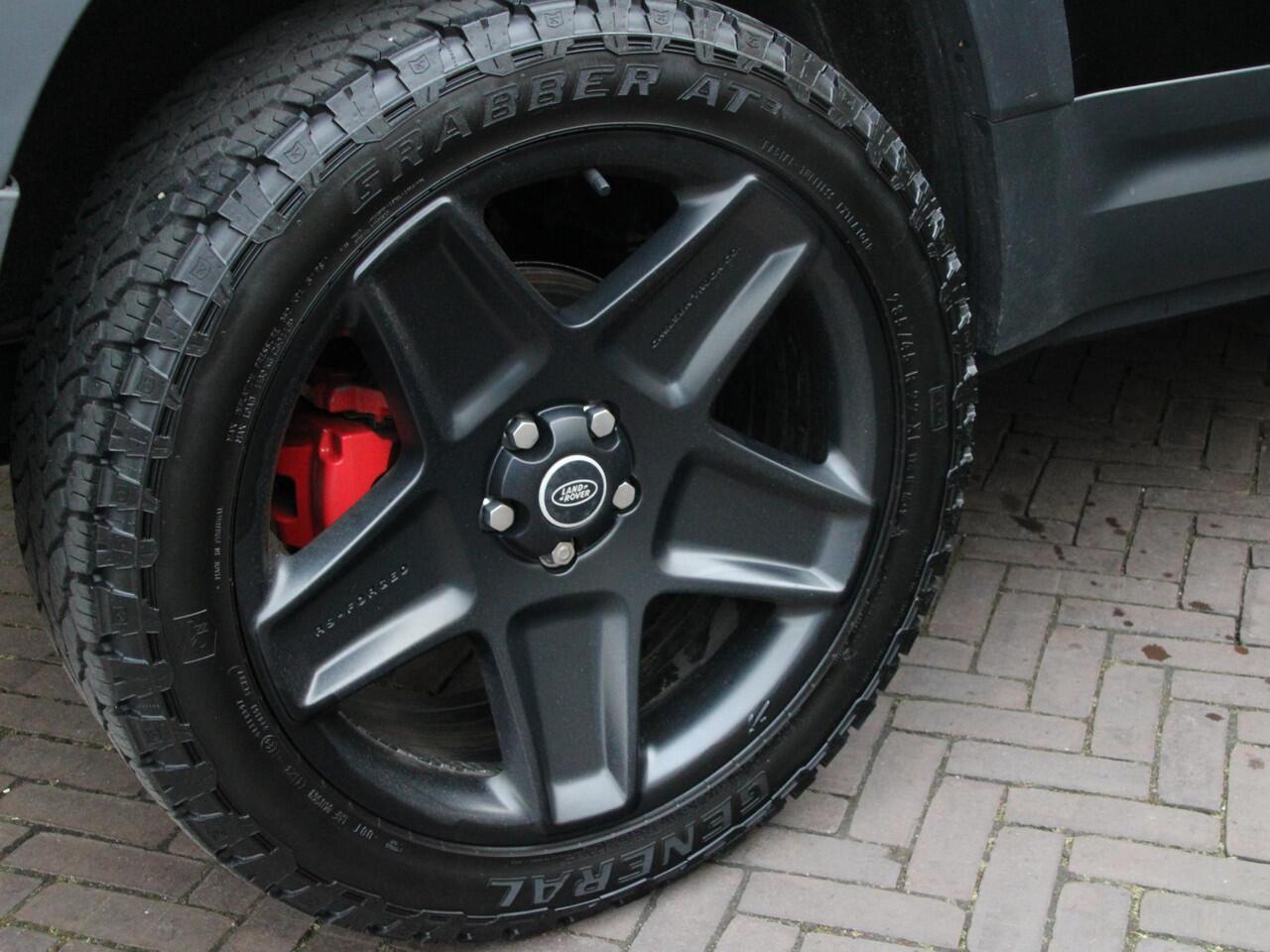 Land Rover DEFENDER 3.0 D250 110 MHEV X-Dynamic HSE