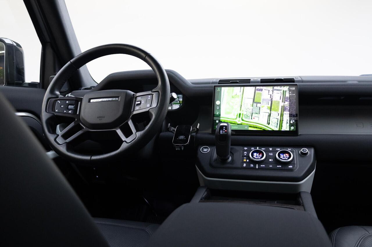 Land Rover DEFENDER 110 2.0 P400e 110 XS Edition | Panoramadak | Trekhaak |