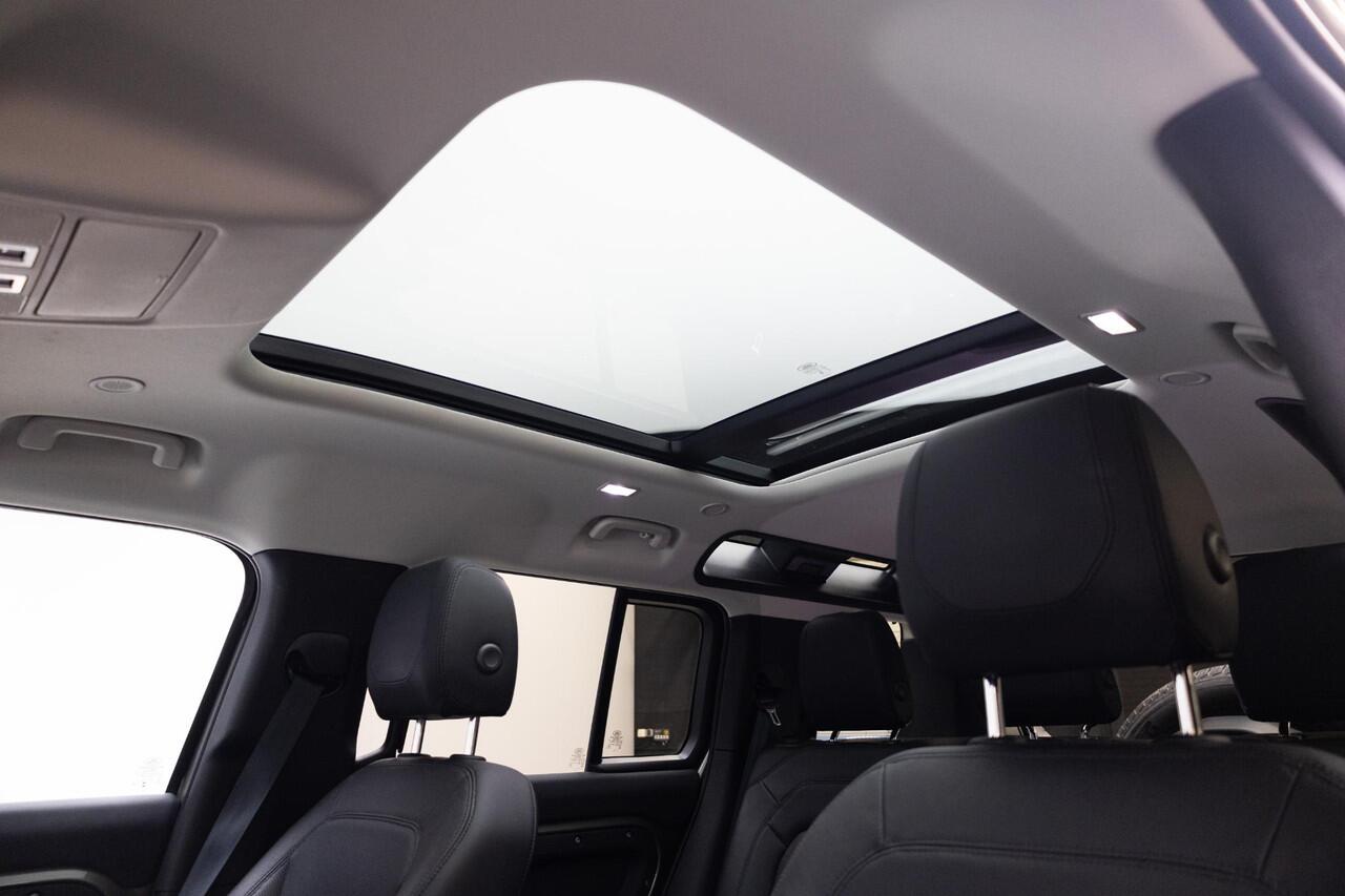 Land Rover DEFENDER 110 2.0 P400e 110 XS Edition | Panoramadak | Trekhaak |