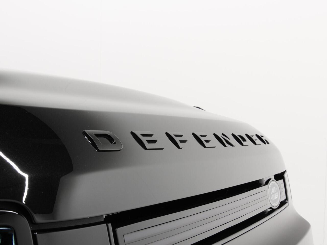 Land Rover DEFENDER 110 2.0 P300e 110 X-Dynamic HSE V8 Look!