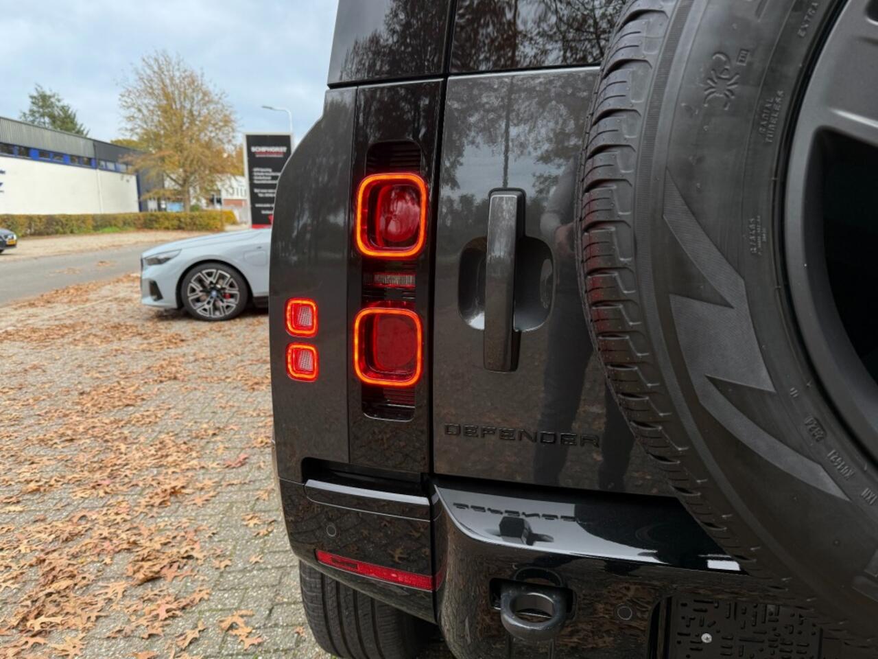 Land Rover DEFENDER 110 P400e X-Dynamic SE ACC/Head-up/trekh/cold climate/5jrgarantie/Panoramadak