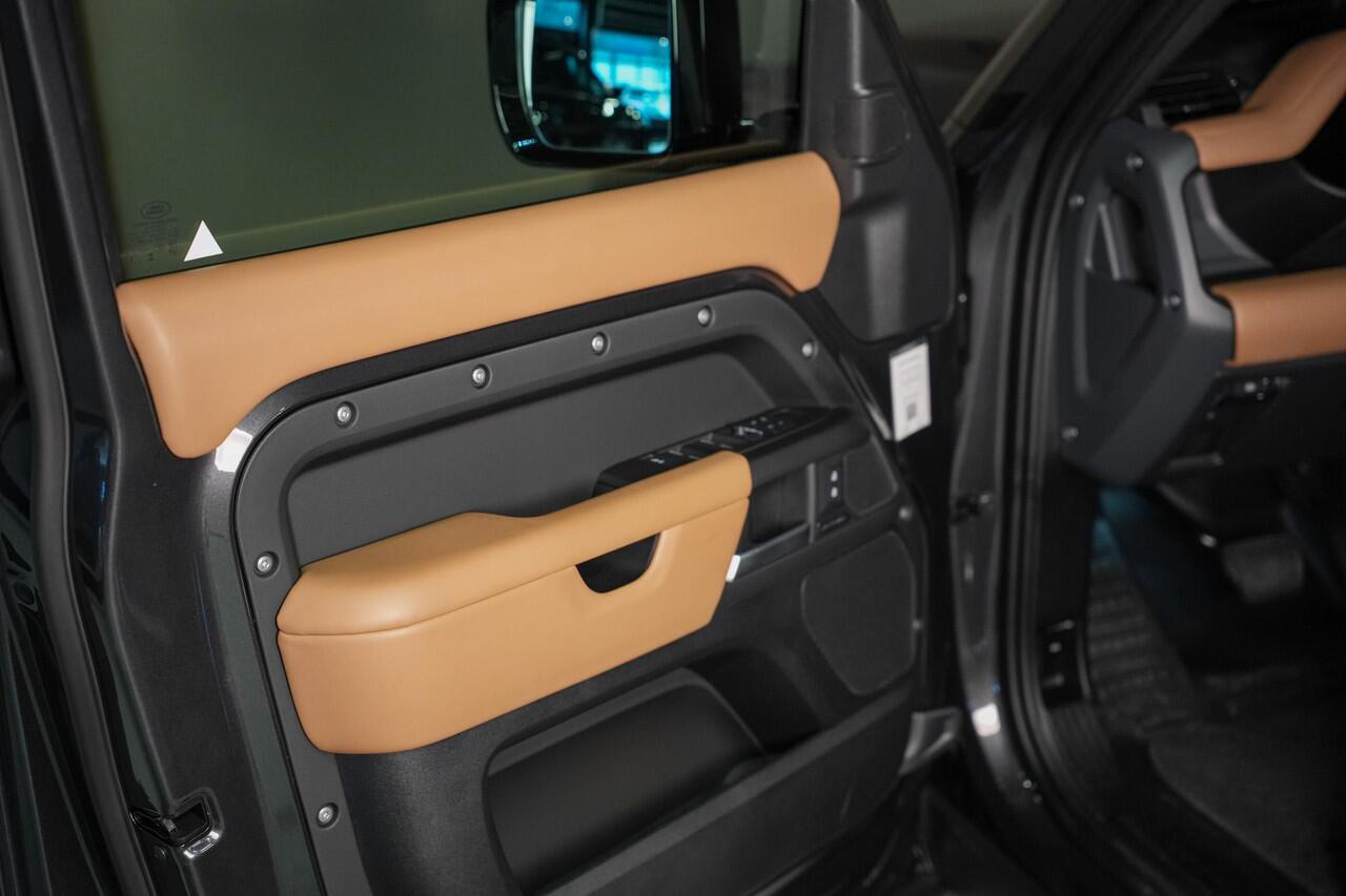 Land Rover DEFENDER D300 110 X-Dynamic HSE 98.500 EX BTW