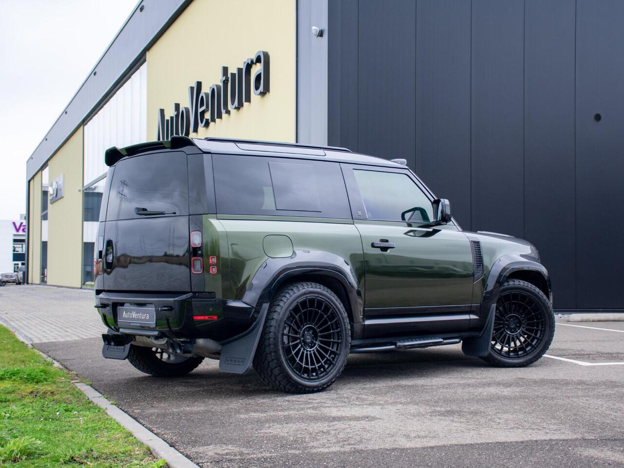 Land Rover DEFENDER 3.0 D200 90 MHEV S l URBAN l Torque vectoring l Carbon l Jumpseat l Trekhaak l Grijs Kenteken