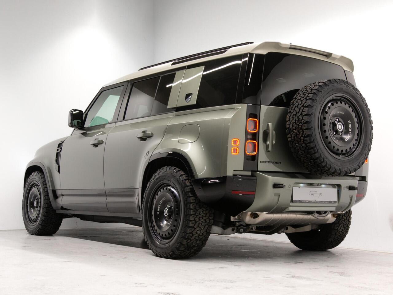 Land Rover DEFENDER 110 2.0 P300e 110 X-Dynamic HSE HERITAGE