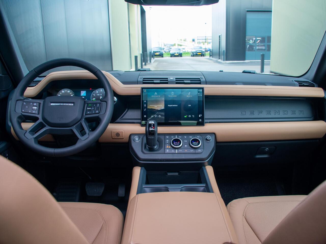 Land Rover DEFENDER 110 2.0 P300e 110 X-Dynamic HSE l NP ¤128.562 l Torque vectoring l Schuif-/kantel Panorama dak l 22 Inch